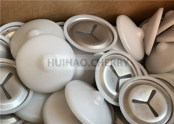 Kẹp cách âm bằng thép không gỉ loại 304 với nắp poly trắng gắn trên chốt hàn CD 38mm