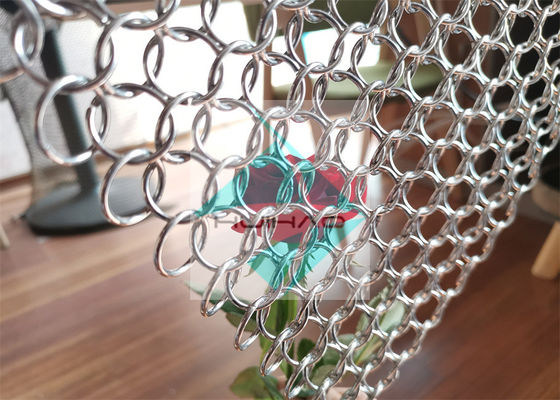 Phông nền Trang trí Chuỗi Thư Dệt Vòng Thép Không gỉ Lưới Drapery Cho Rèm Vách ngăn phòng