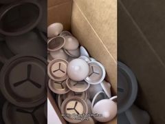 Kẹp cách nhiệt bằng thép không gỉ 38mm với nắp nhựa trắng dùng để cố định chốt hàn CD